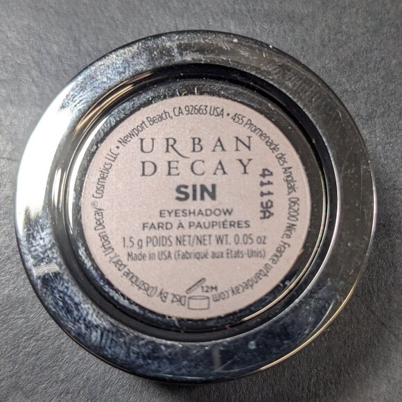 Urban Decay Sin Eyeshadow - Picture 2 of 2